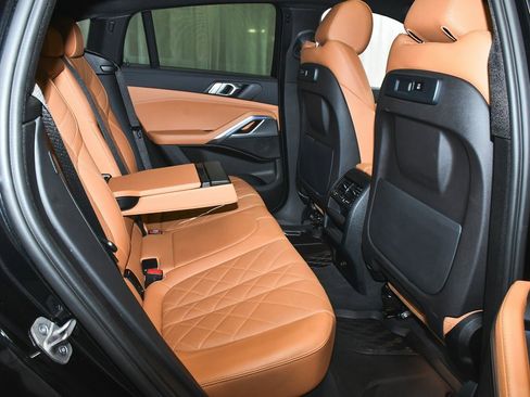 Used 2023 BMW X6 xDrive40i w/ M Sport Package image 59