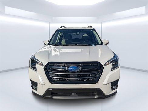 Certified 2024 Subaru Forester Limited image 8