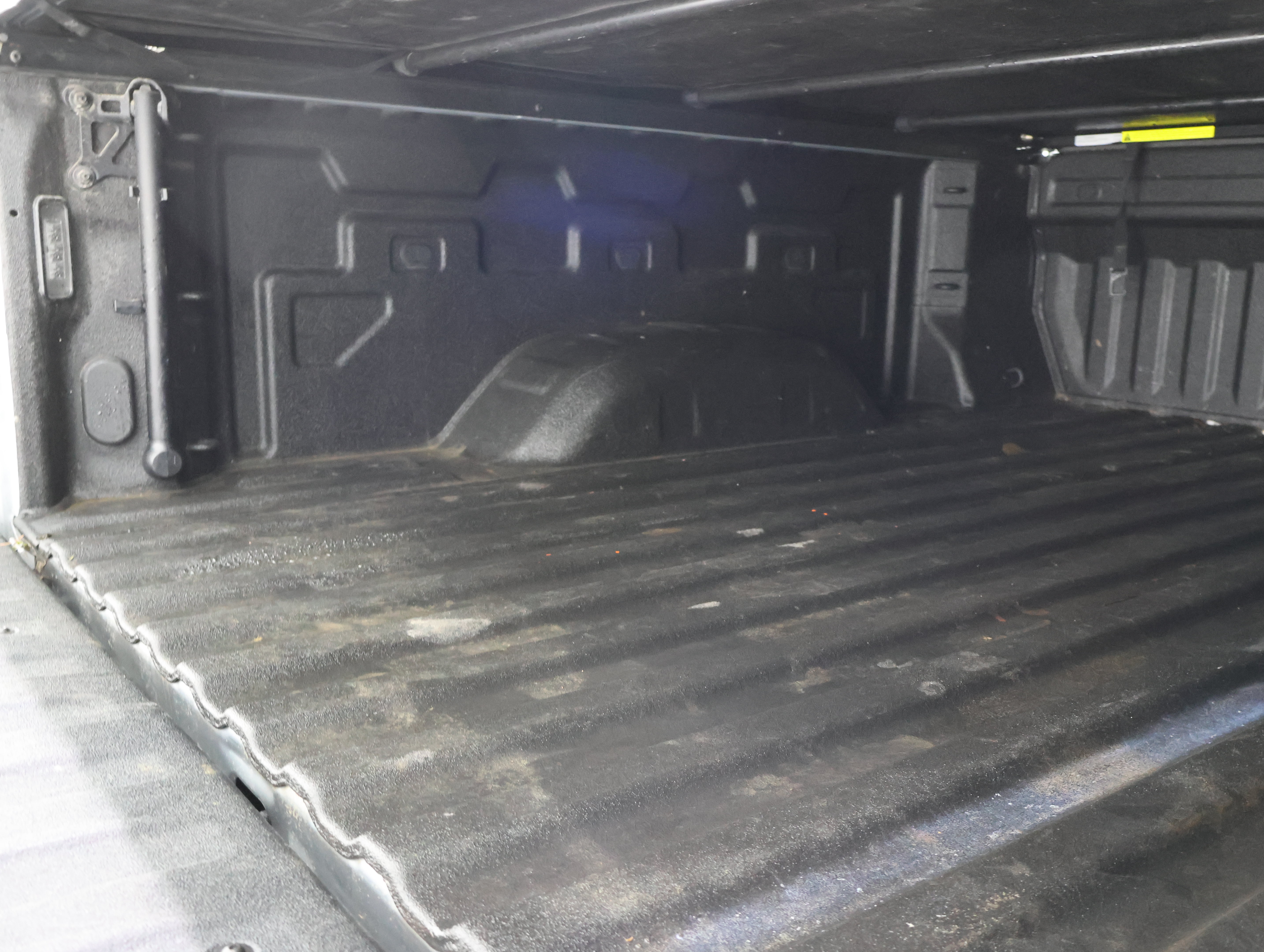 Used 2025 Chevrolet Silverado 2500 ZR2 w/ Technology Package AWD/4WD image 5