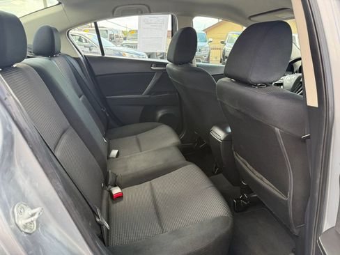 Used 2013 MAZDA MAZDA3 i Sport FWD image 14