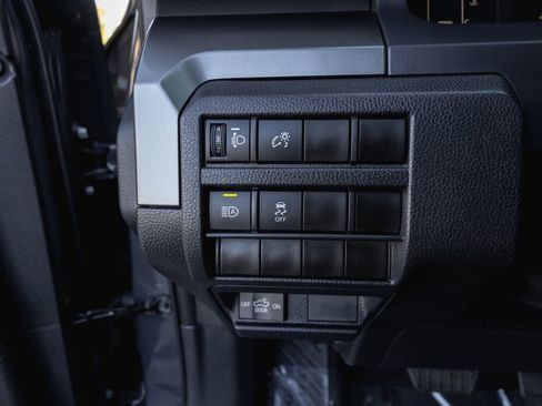 Used 2025 Toyota Tacoma SR5 image 14