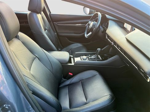 Used 2021 MAZDA MAZDA3 s image 29