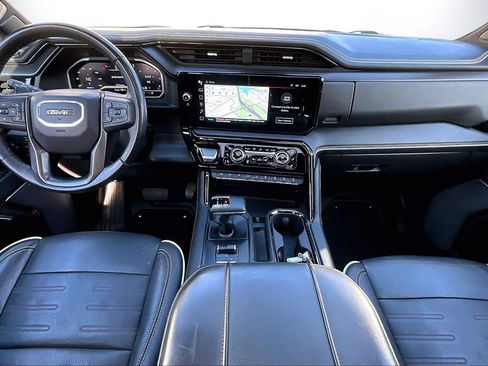 Used 2023 GMC Sierra 1500 AT4X image 15