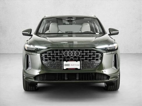New 2025 Audi Q5 Prestige image 2