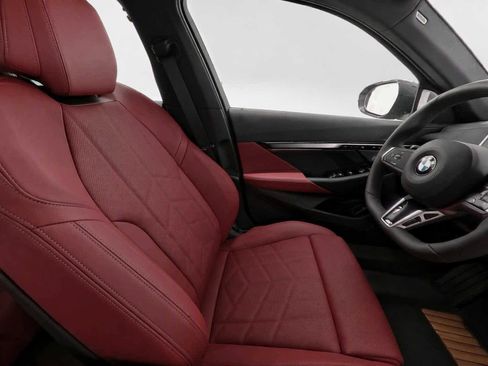 New 2027 BMW 530i xDrive w/ M Sport Package AWD/4WD image 10