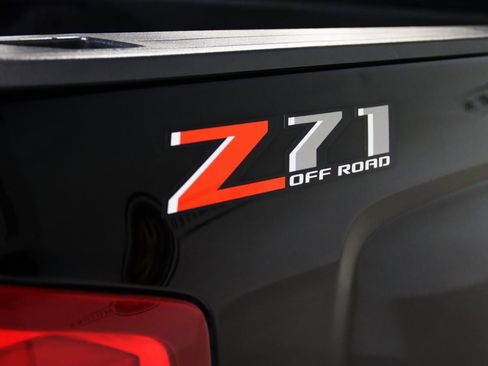 Used 2018 Chevrolet Silverado 1500 LTZ Z71 w/ LTZ Plus Package image 16