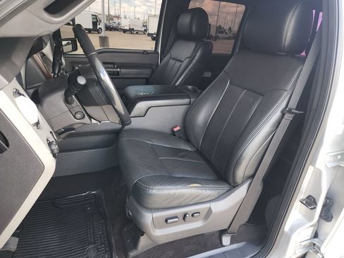 Used 2016 Ford F250 Lariat w/ Lariat Ultimate Package AWD/4WD image 13