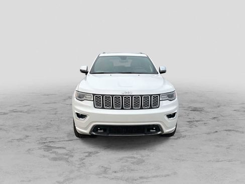 Used 2017 Jeep Grand Cherokee Overland image 3