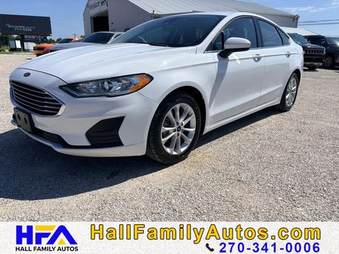 Used 2019 Ford Fusion SE FWD image 1