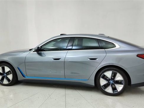 Used 2023 BMW i4 eDrive35 w/ Premium Package image 4