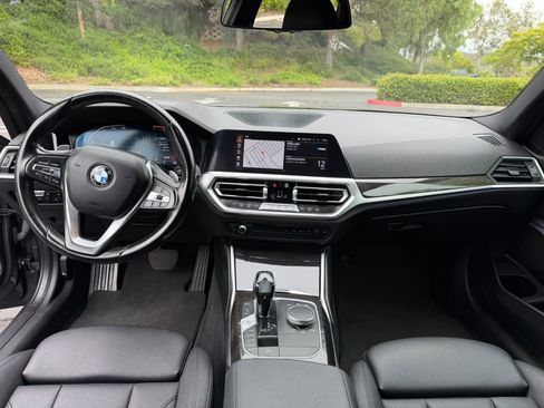 Used 2021 BMW 330i Sedan w/ Driving Assistance Package RWD image 17