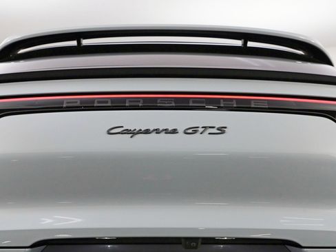 Used 2022 Porsche Cayenne GTS image 62