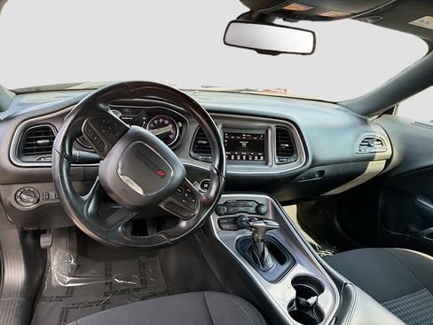 Used 2022 Dodge Challenger GT image 21