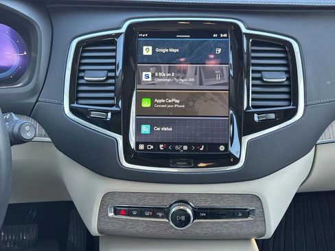 Certified 2024 Volvo XC90 T8 Ultimate w/ Protection Package Premier image 14