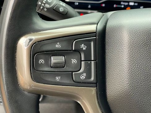 Used 2024 Chevrolet Silverado 2500 High Country w/ Technology Package AWD/4WD image 17
