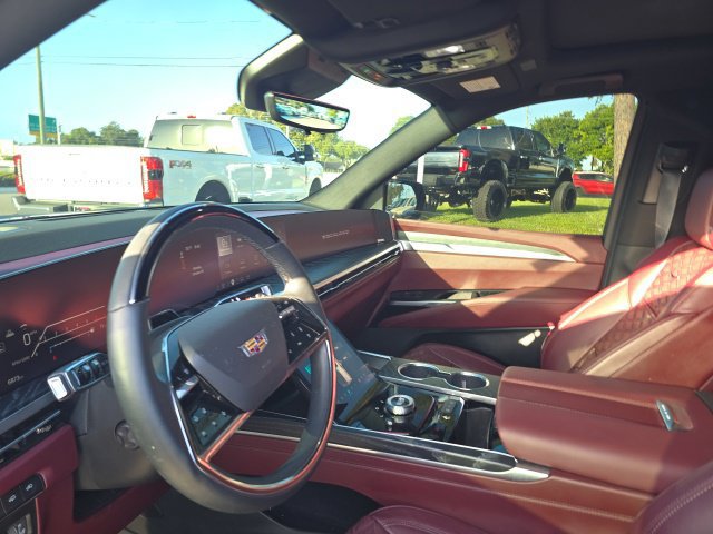 Used 2026 Cadillac Escalade ESV Sport w/ Touring Package AWD/4WD image 11