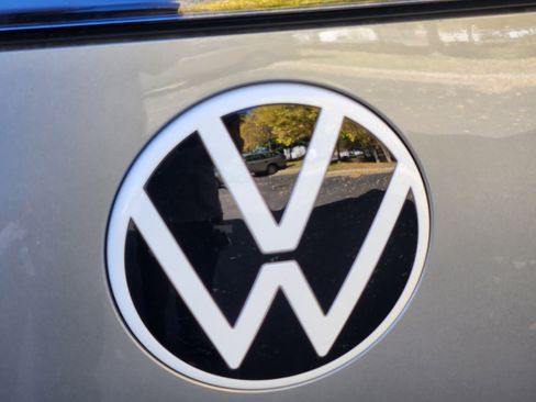 New 2025 Volkswagen ID. Buzz Pro S image 22