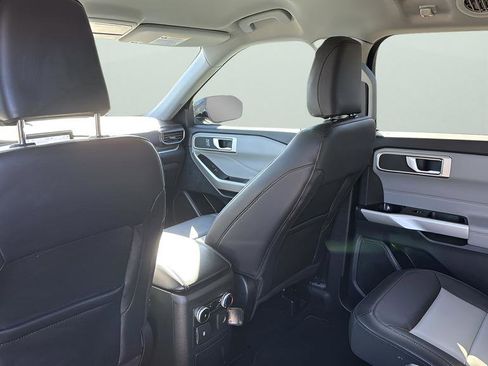 Used 2023 Ford Explorer XLT w/ Equipment Group 202A image 25