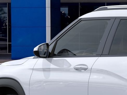 New 2026 Chevrolet TrailBlazer LT w/ Convenience Package FWD image 12