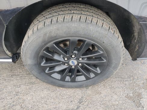 Used 2019 Ford Expedition Max Limited w/ Equipment Group 301A image 12