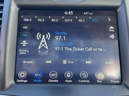 Used 2019 Chrysler 300 Touring L w/ Quick Order Package 22F image 21