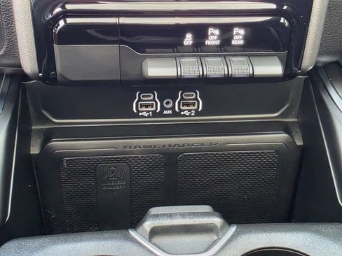 Used 2025 RAM 1500 Big Horn AWD/4WD image 21