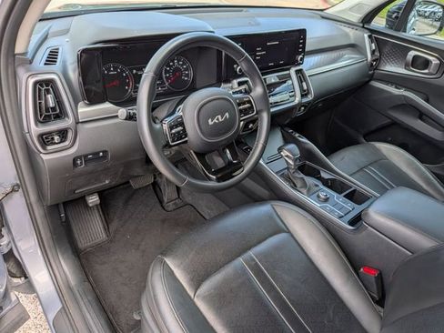 Used 2023 Kia Sorento S FWD image 12
