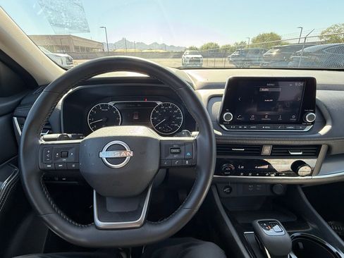 Certified 2025 Nissan Rogue SV FWD image 21