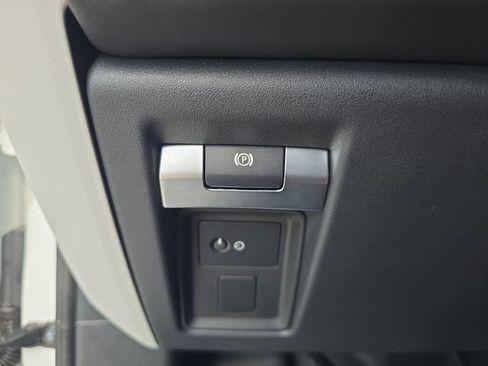 Used 2025 Land Rover Defender 110 S AWD/4WD image 19