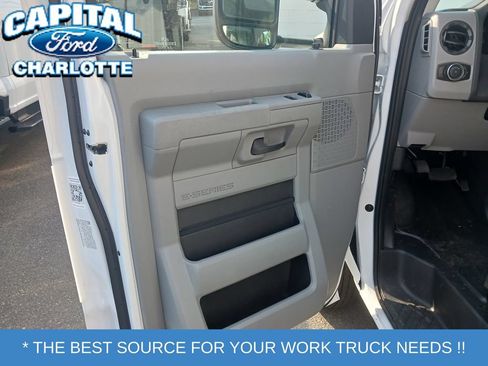 New 2027 Ford E-350 and Econoline 350 Super Duty w/ Power Equipment Group RWD image 7