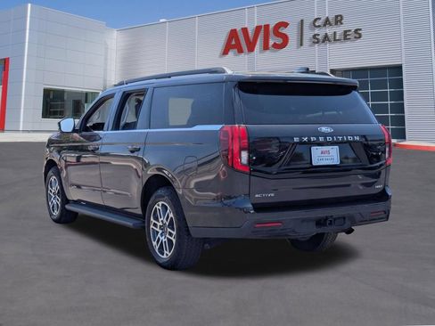 Used 2025 Ford Expedition Max Active AWD/4WD image 9