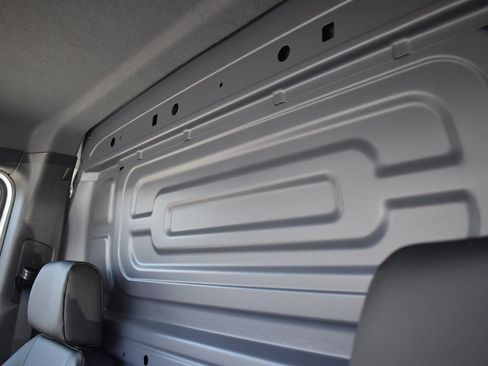 New 2025 Mercedes-Benz Sprinter 2500 image 10