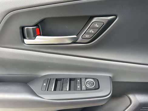 Used 2024 Toyota Prius Limited image 27