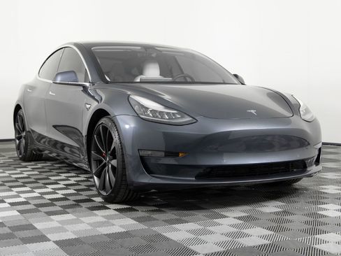 Used 2020 Tesla Model 3 Performance image 11