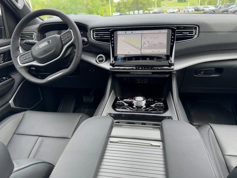 New 2026 Jeep Grand Wagoneer 4WD image 10
