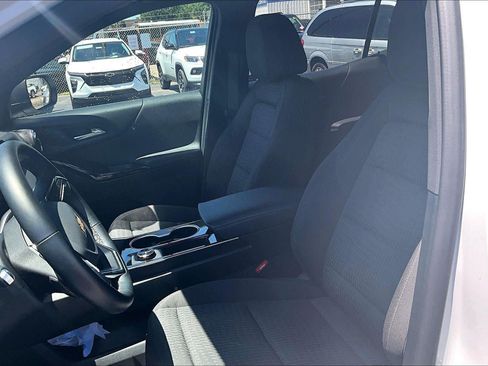 Used 2026 Chevrolet Equinox LT FWD image 23