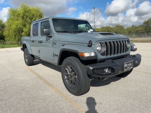 New 2025 Jeep Gladiator Sport AWD/4WD image 8