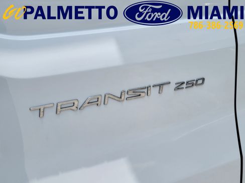 Used 2023 Ford Transit 250 Medium Roof AWD w/ Load Area Protection Package image 8