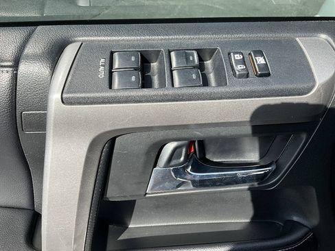 Used 2018 Toyota 4Runner SR5 Premium AWD/4WD image 23