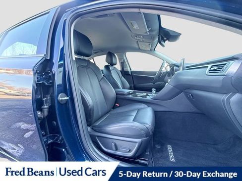 Used 2021 Genesis G70 2.0T AWD/4WD image 31
