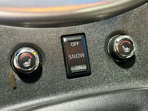 Used 2015 INFINITI Q40 AWD w/ Navigation Package image 21