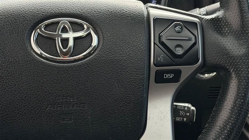 Used 2017 Toyota 4Runner Limited AWD/4WD image 31