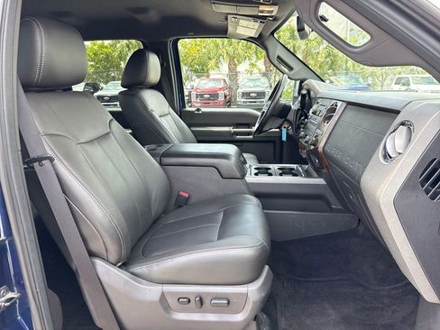 Used 2011 Ford F250 Lariat w/ Lariat Interior Pkg AWD/4WD image 26