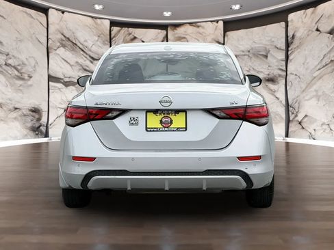 Used 2021 Nissan Sentra SV FWD image 11