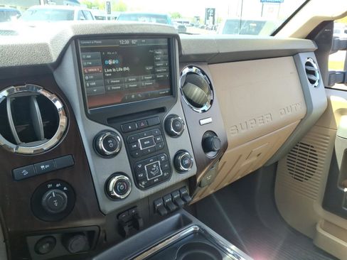 Used 2016 Ford F350 Lariat w/ Lariat Ultimate Package AWD/4WD image 32