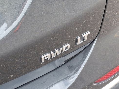 Used 2020 Chevrolet Equinox LT AWD/4WD image 16