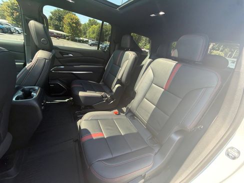 Used 2026 Chevrolet Traverse RS AWD/4WD image 26