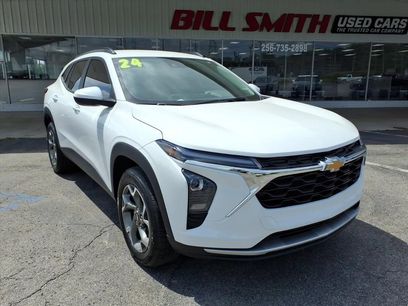 Used 2024 Chevrolet Trax LT w/ Driver Confidence Package