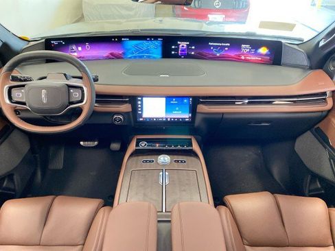 New 2026 Lincoln Navigator Reserve AWD/4WD image 49