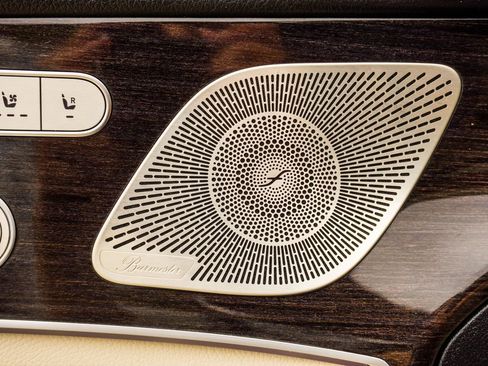 Used 2022 Mercedes-Benz GLE 350 GLE 350 w/ 3rd Row Seat Package image 37